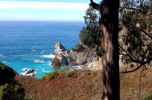 This was the view from the car when I parked.  I mean c'mon where can you just happen to come upon a scene like this?