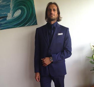 So what did I do in the end? I bought a new bad ass suit of course. After all no matter what situation life brings you isn't it best to do it well dressed?